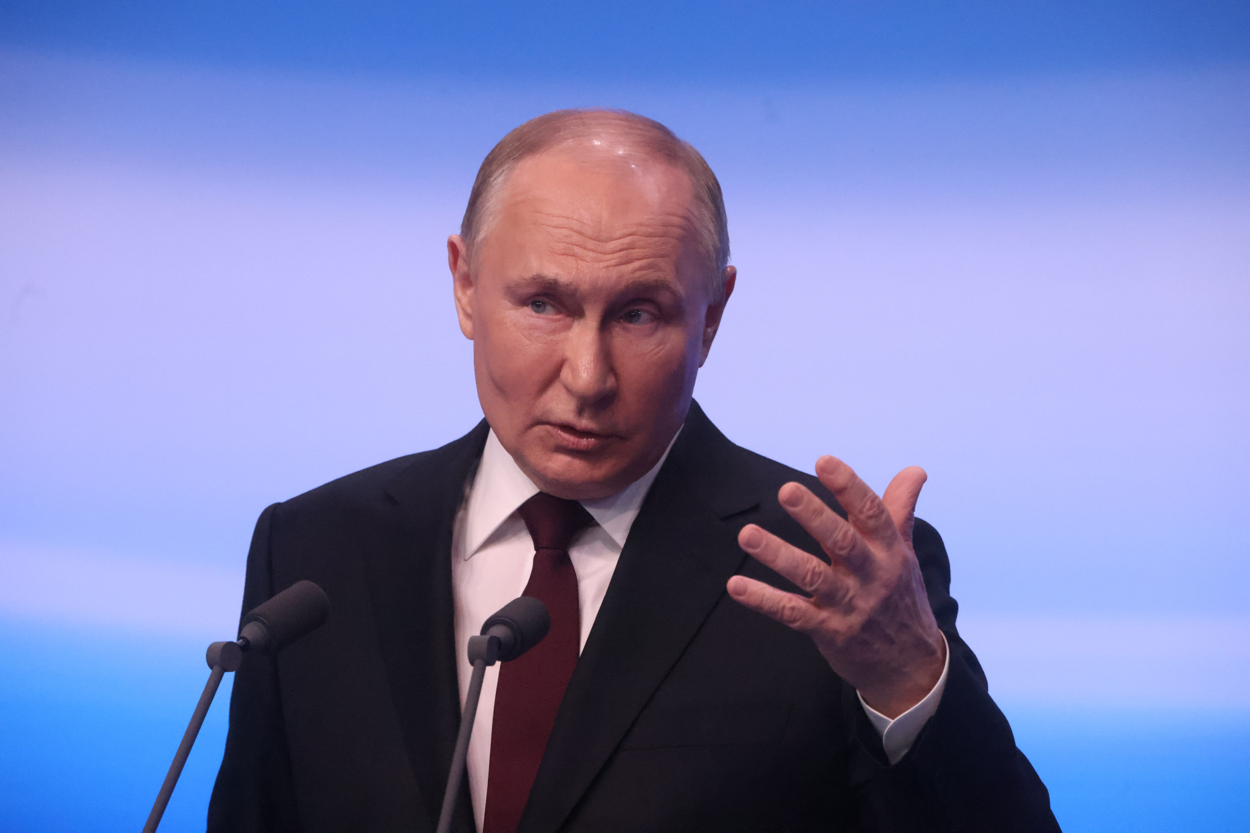 Putin Is ‘Serious Threat’ to Eastern NATO, Ex-Defense Official Warns