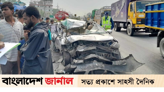Private car crashes into Karvadvan in Tangail, 2 killed