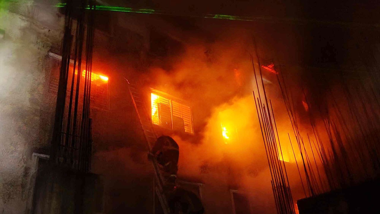 A terrible fire broke out in a cloth godown in the capital