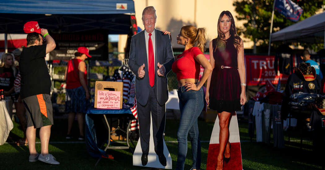 Trump Demands a Cut of Donations From Campaigns That Use His Name