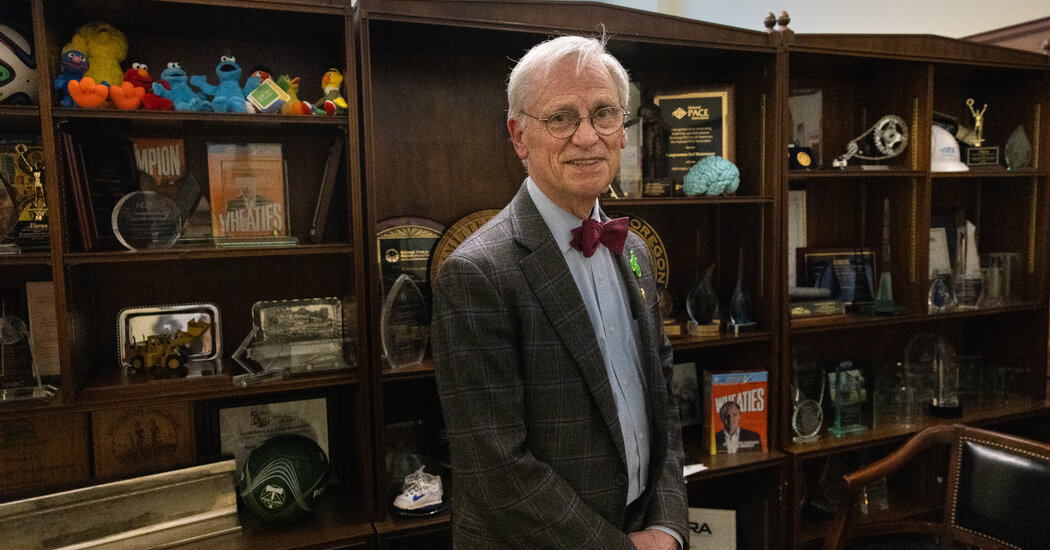 As He Exits Congress, Blumenauer Wants His Party to Embrace Pot Legalization