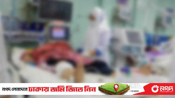 Autorickshaw overturned by pickup, mother and son killed