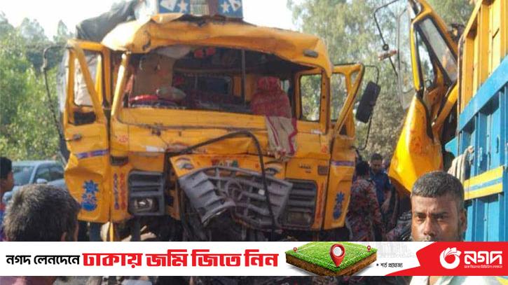 2 killed in a collision between two trucks in Dinajpur