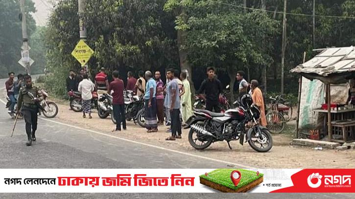 Eid Anand by playing loud music on the road, fine