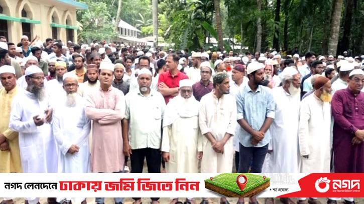 Burial of 14 people killed in truck crush in Jhalkathi completed
