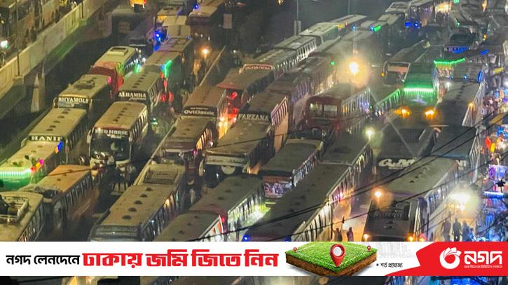 In Gazipur, two highways suffer from traffic jams even at night