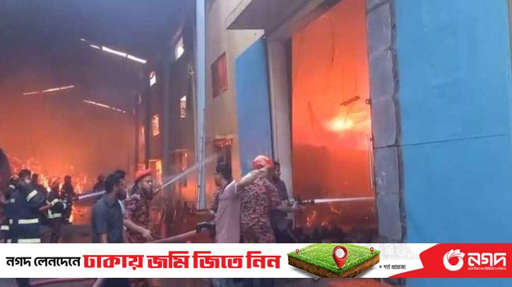 16 units under fire in Khulna jute mill