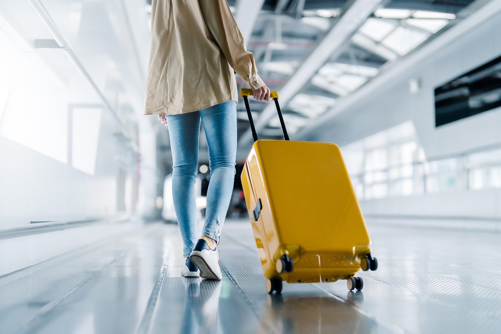 Woman on Girls’ Trip Opens Case, Not Prepared for What Boyfriend Packed