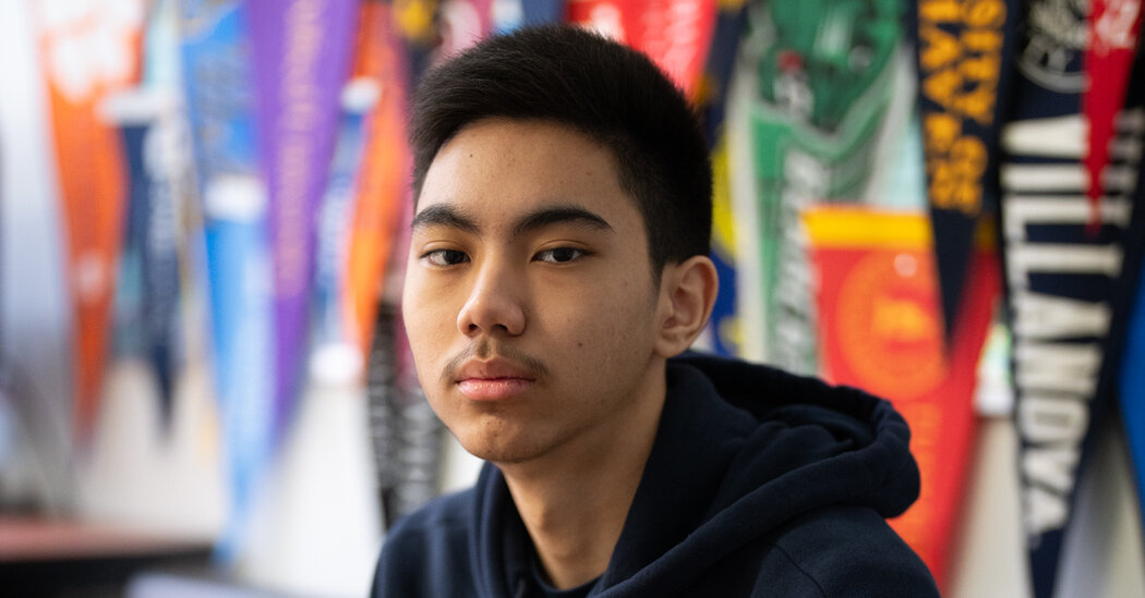 A FAFSA Fiasco Has Students Still Asking: Which College Can They Afford?