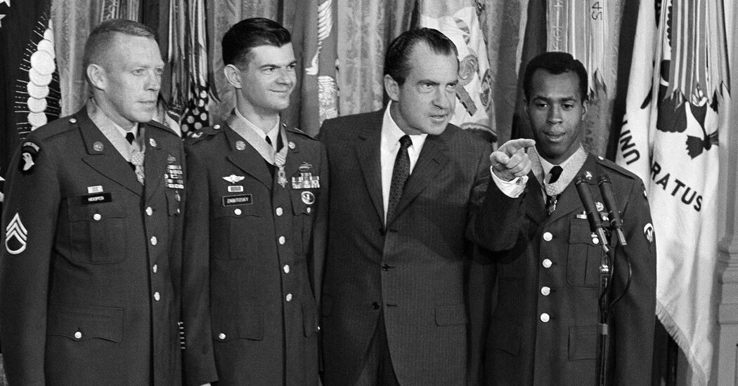 Clarence Sasser, 76, Vietnam Medic Honored for Life-Saving Valor, Dies