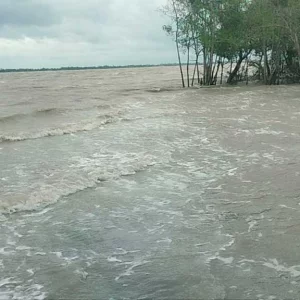 Cyclone Rimal hit the coast with a speed of 102 kmph, tidal inundation
