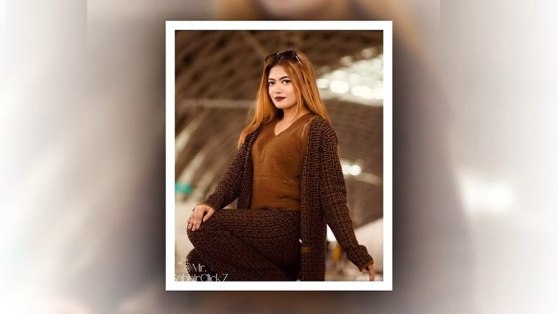 Girlfriend 'sold' another girlfriend!