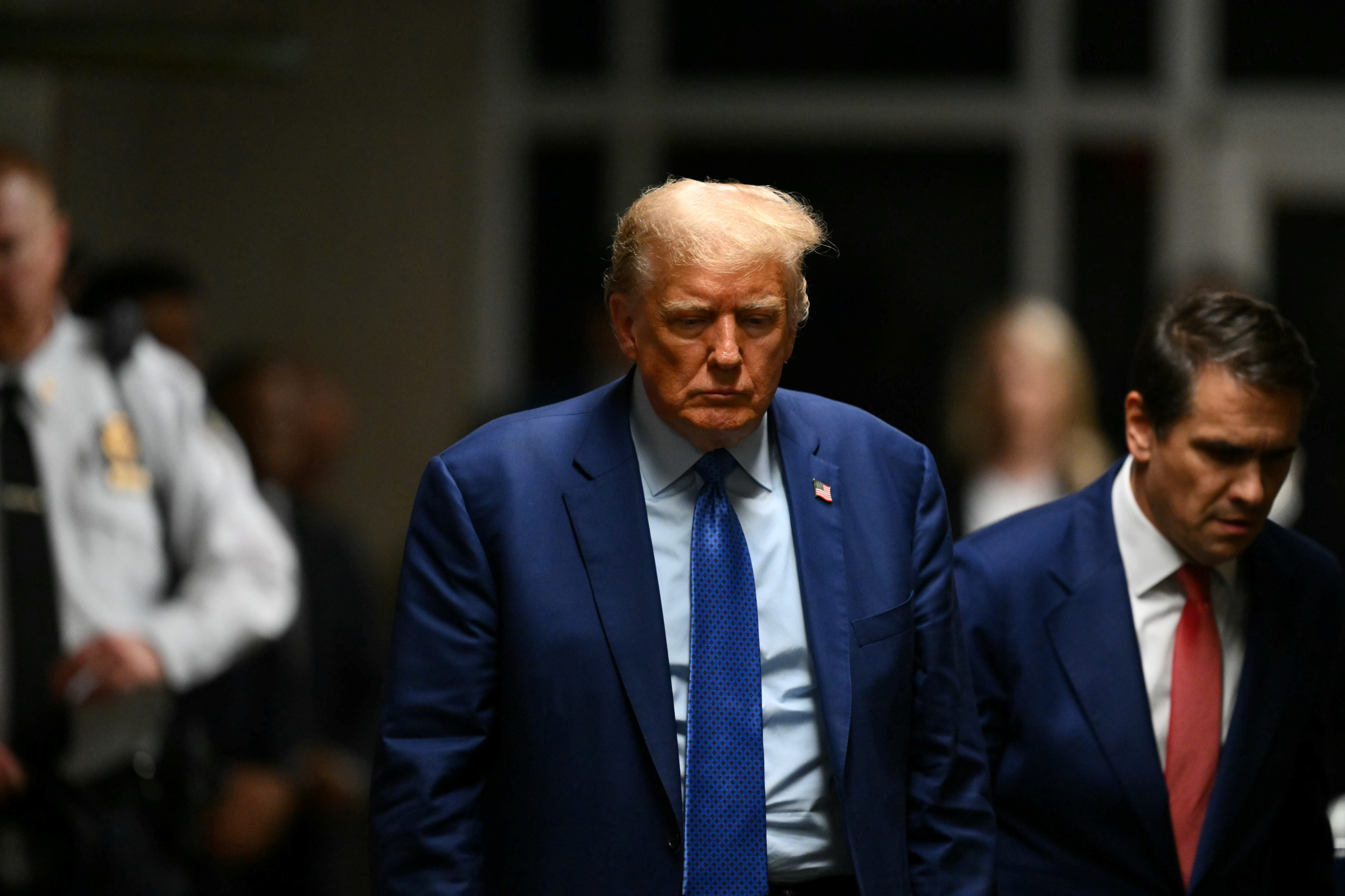 Checks Mailed to Donald Trump’s Bodyguard Raise Eyebrows