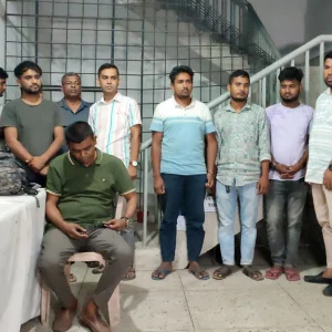 Chairman candidate and 10 associates detained with Tk 23 lakh
