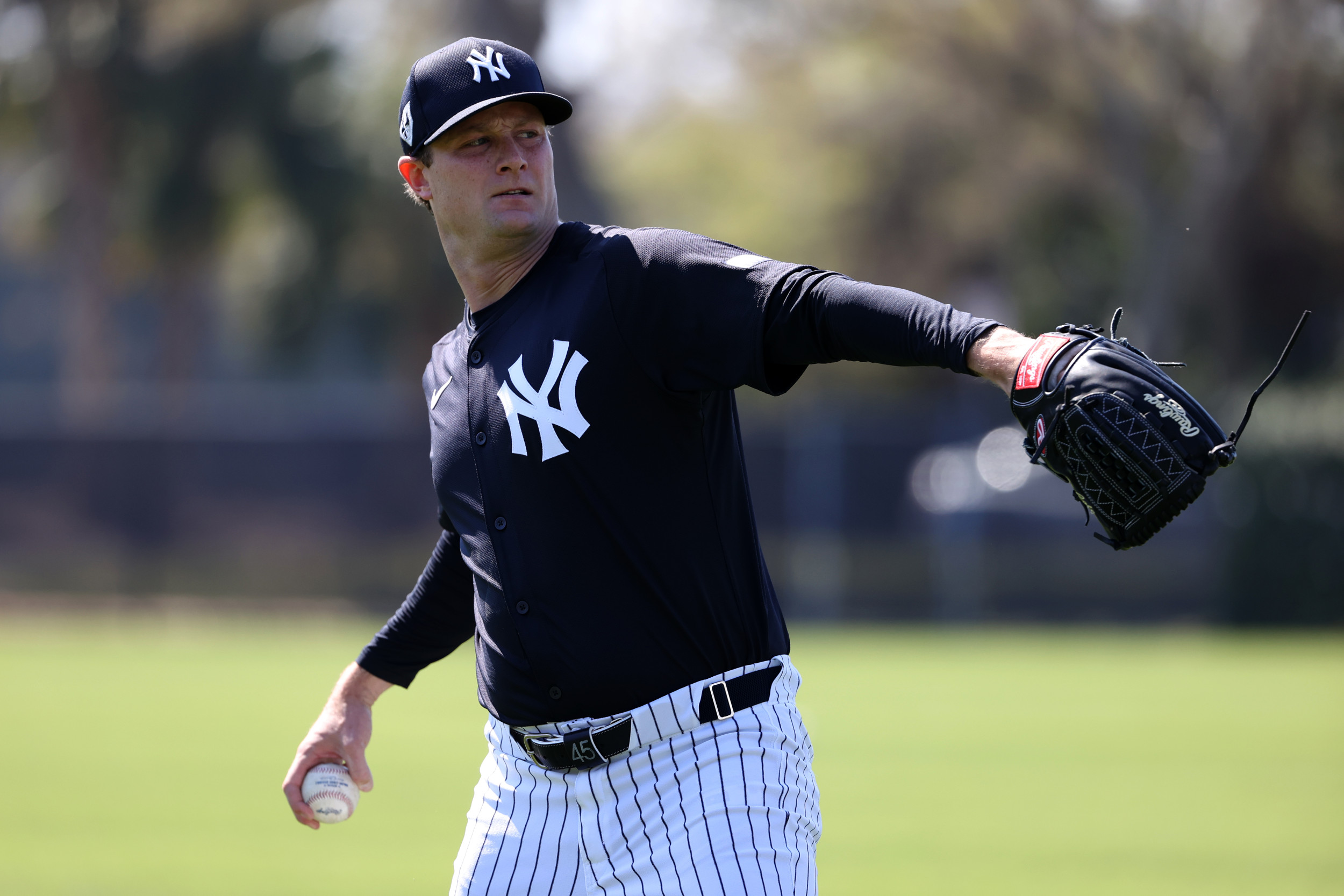 One New York Ace Suffers Setback While Another Takes Big Step Toward Return