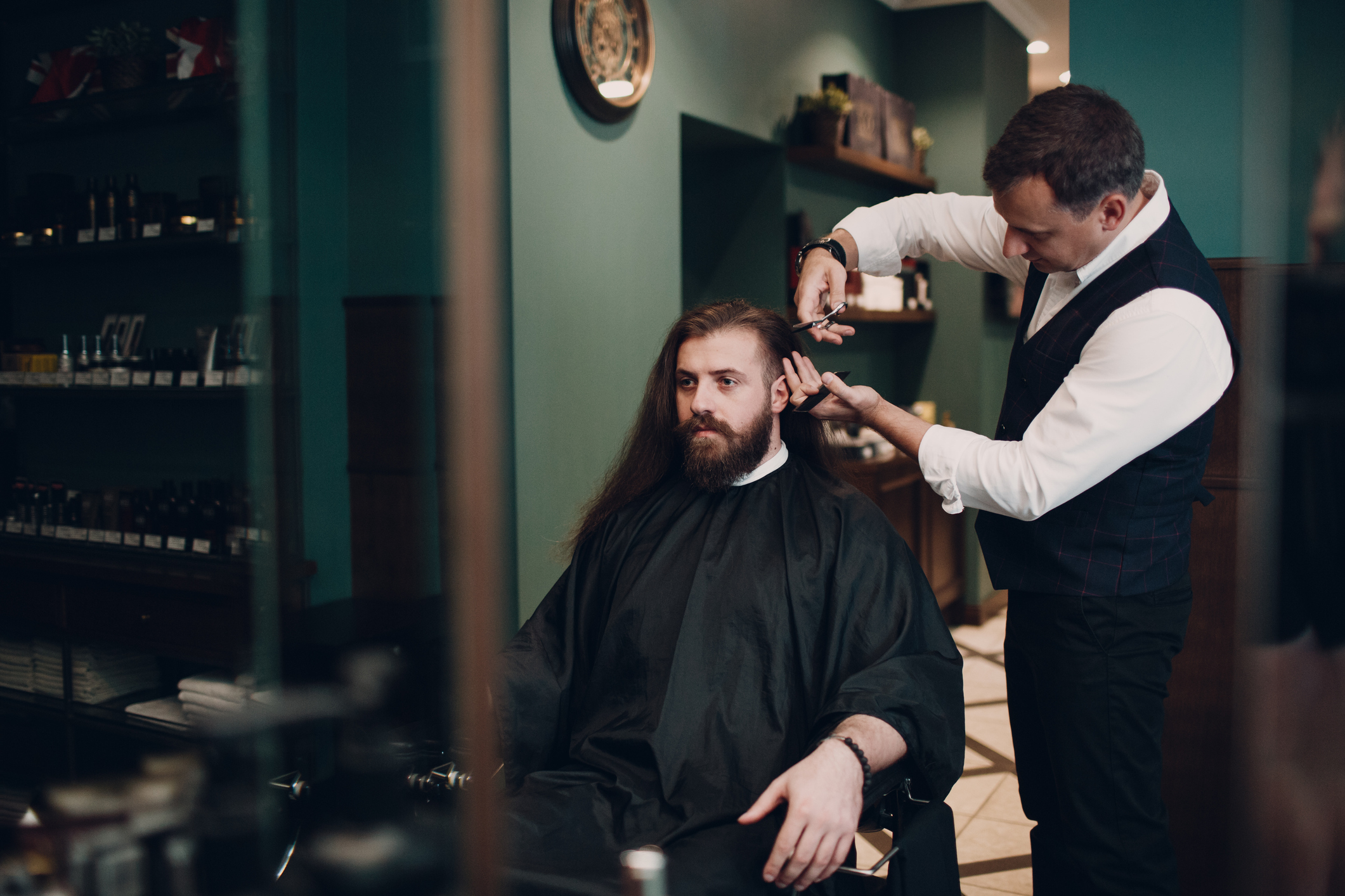 Woman Reveals Unbelievable Transformation of Boyfriend’s Drastic Haircut