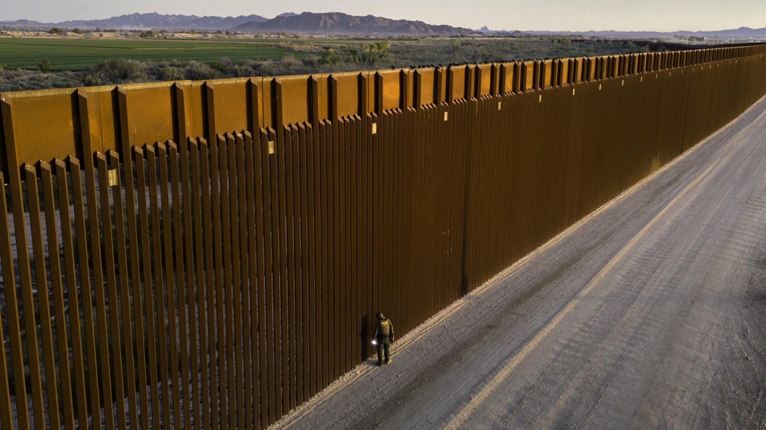 Arizona County Wants to Give Migrants $30,000 Worth of Water
