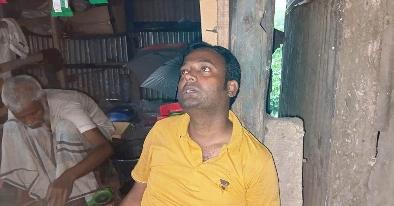 Attack on journalist and his family in Barisal