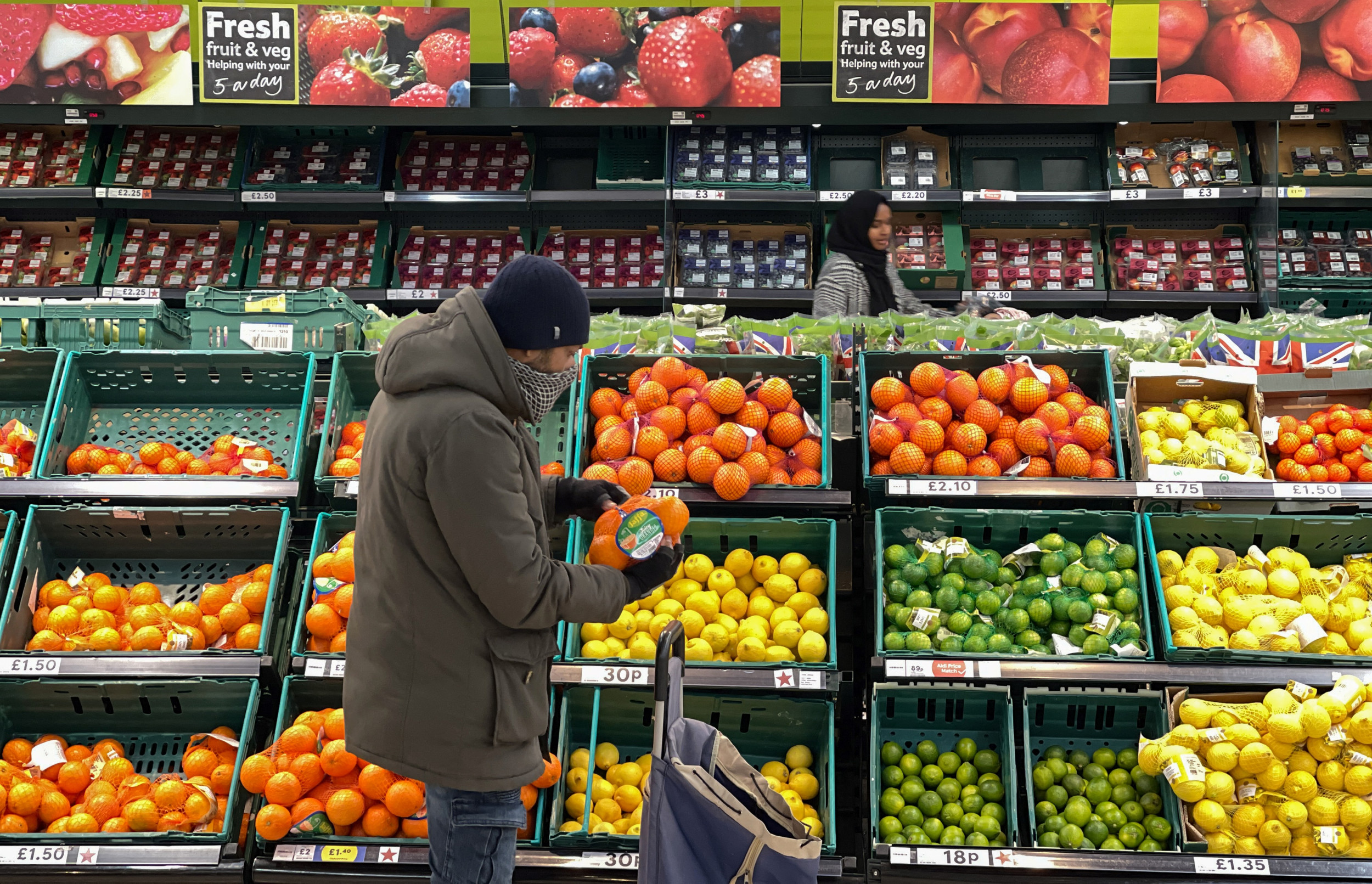 Warnings Over Plastic Chemicals in Food