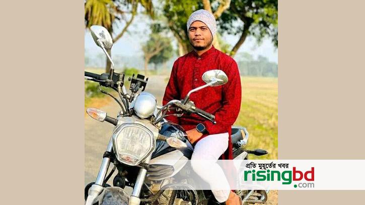 Accident: In the video everyone is busy without taking to the hospital, the youth dies