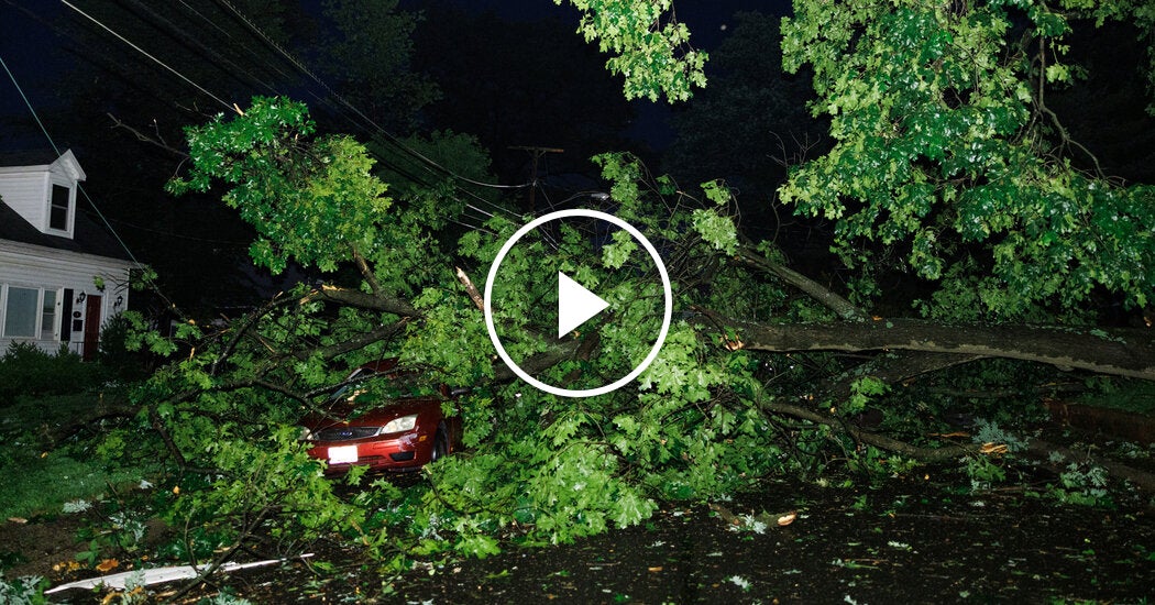 Maryland Tornado Sweeps Through Traffic