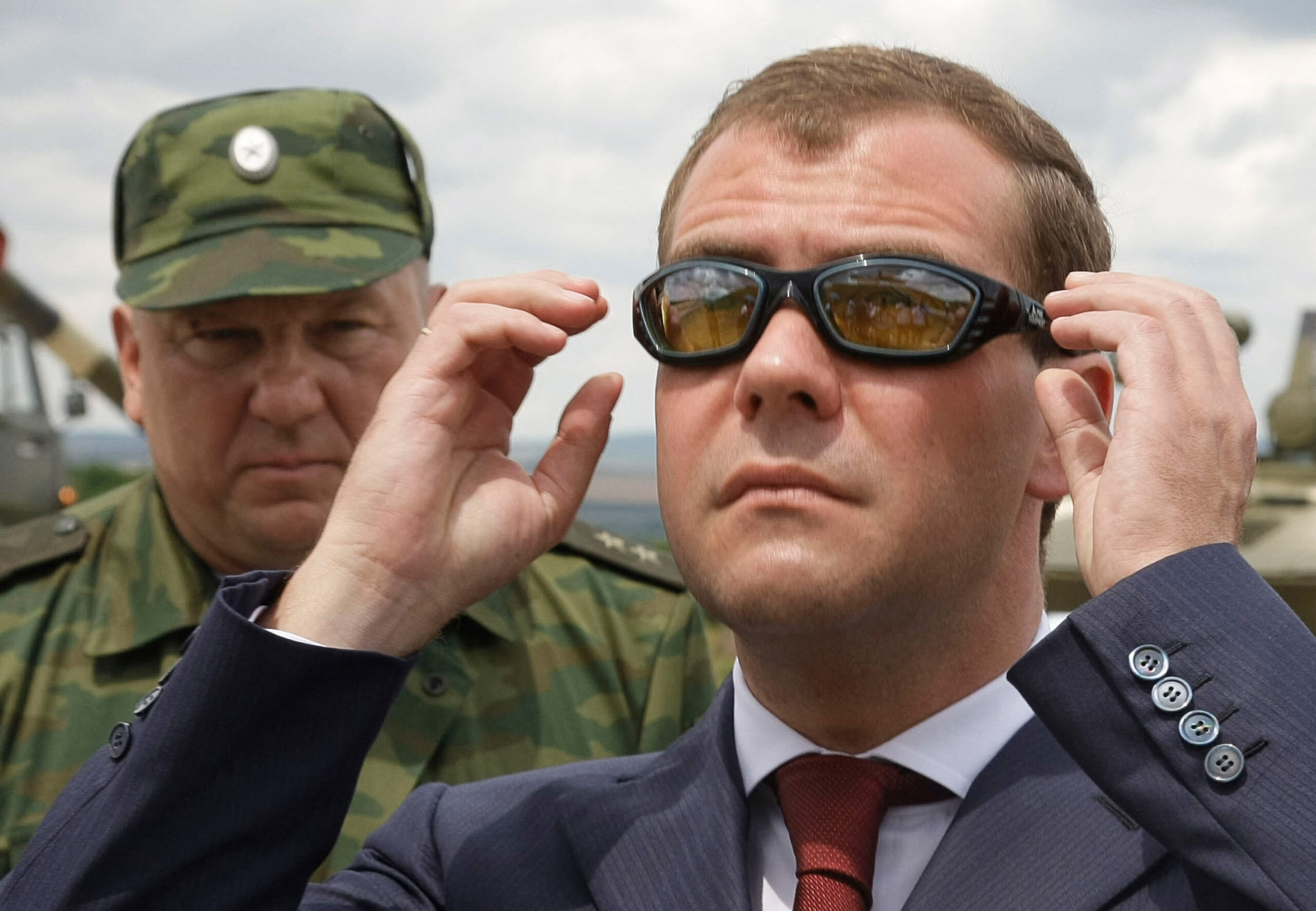 Ex-Commander of Russia’s Airborne Troops Slams Putin’s Military