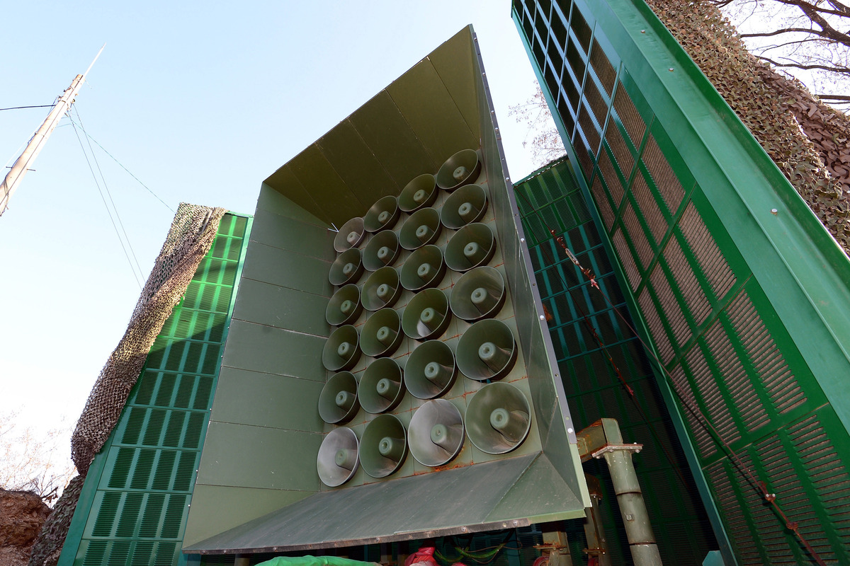 South Korea Responds to Trash Balloons From North