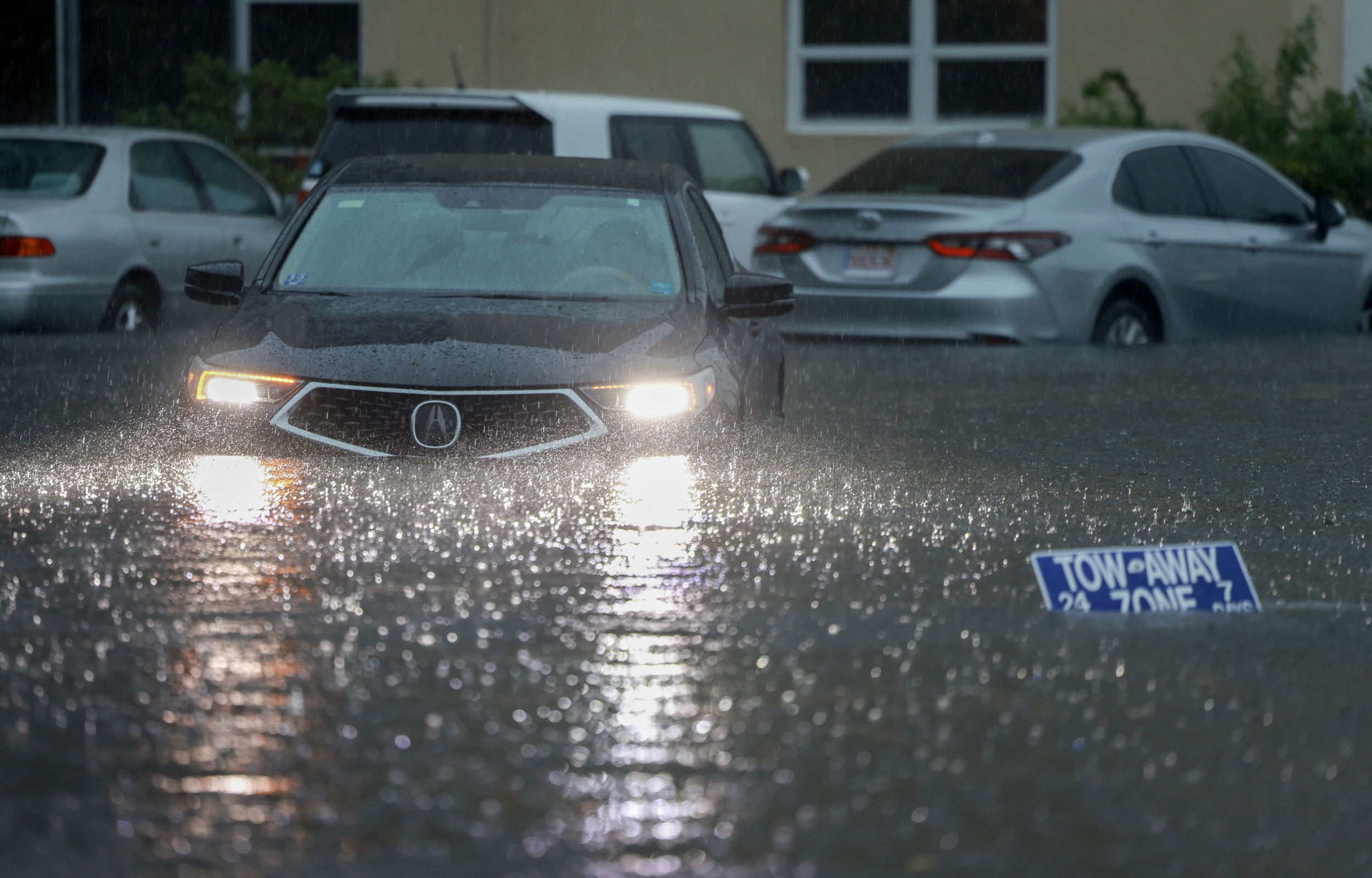 Florida Flooding Videos Shows Houses Swamped, Cars Abandoned—’Unbelievable’