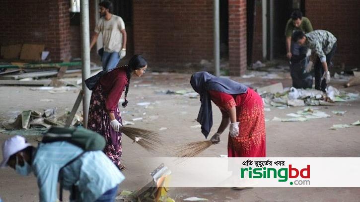 The students are renovating and renovating the property of Ganobhaban