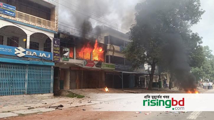 Fire at BNP office in Jhenaidah, case against 468 people