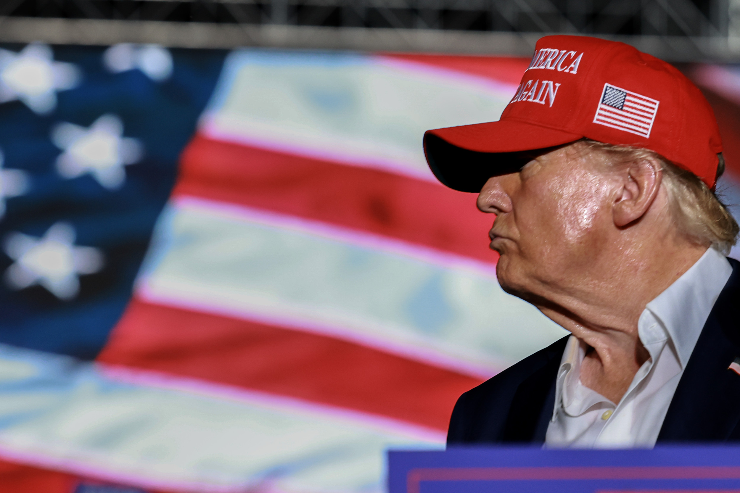 Donald Trump Plans Billion Dollar Condo Project in Florida