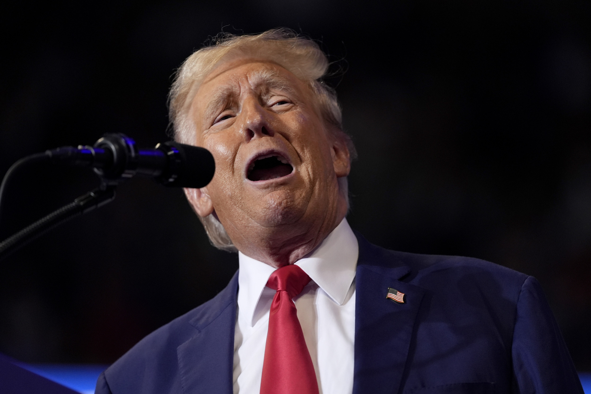 Donald Trump Says Polls Show Him at ’93 Percent’