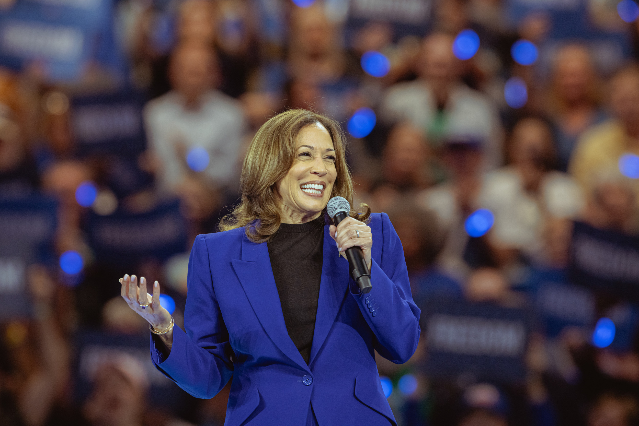 Kamala Harris Has Eight Point Lead Over Trump in National Poll
