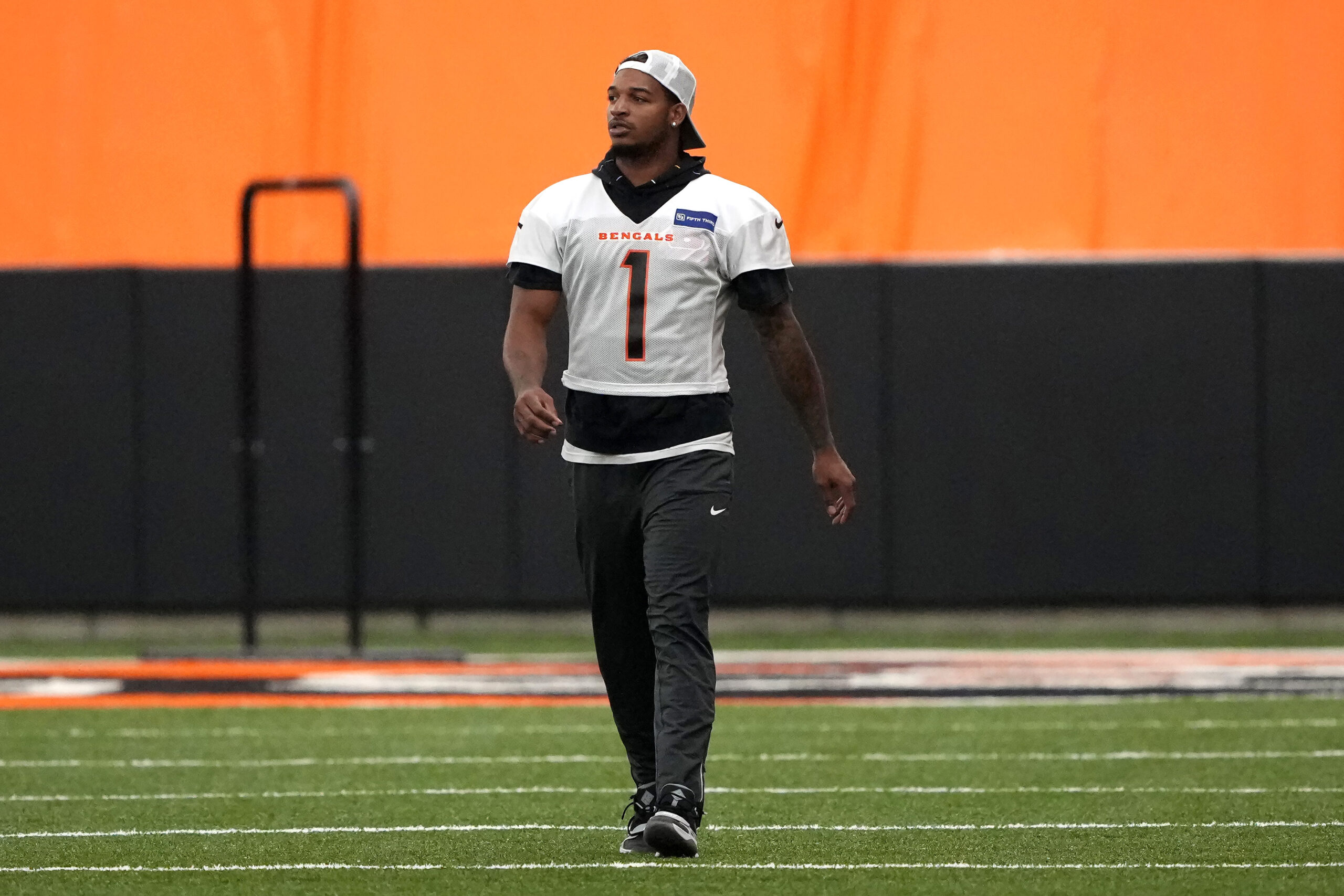 Bengals’ Ja’Marr Chase Doesn’t Practice Amid Contract Dispute One Day After HC Zac Taylor Said He Would