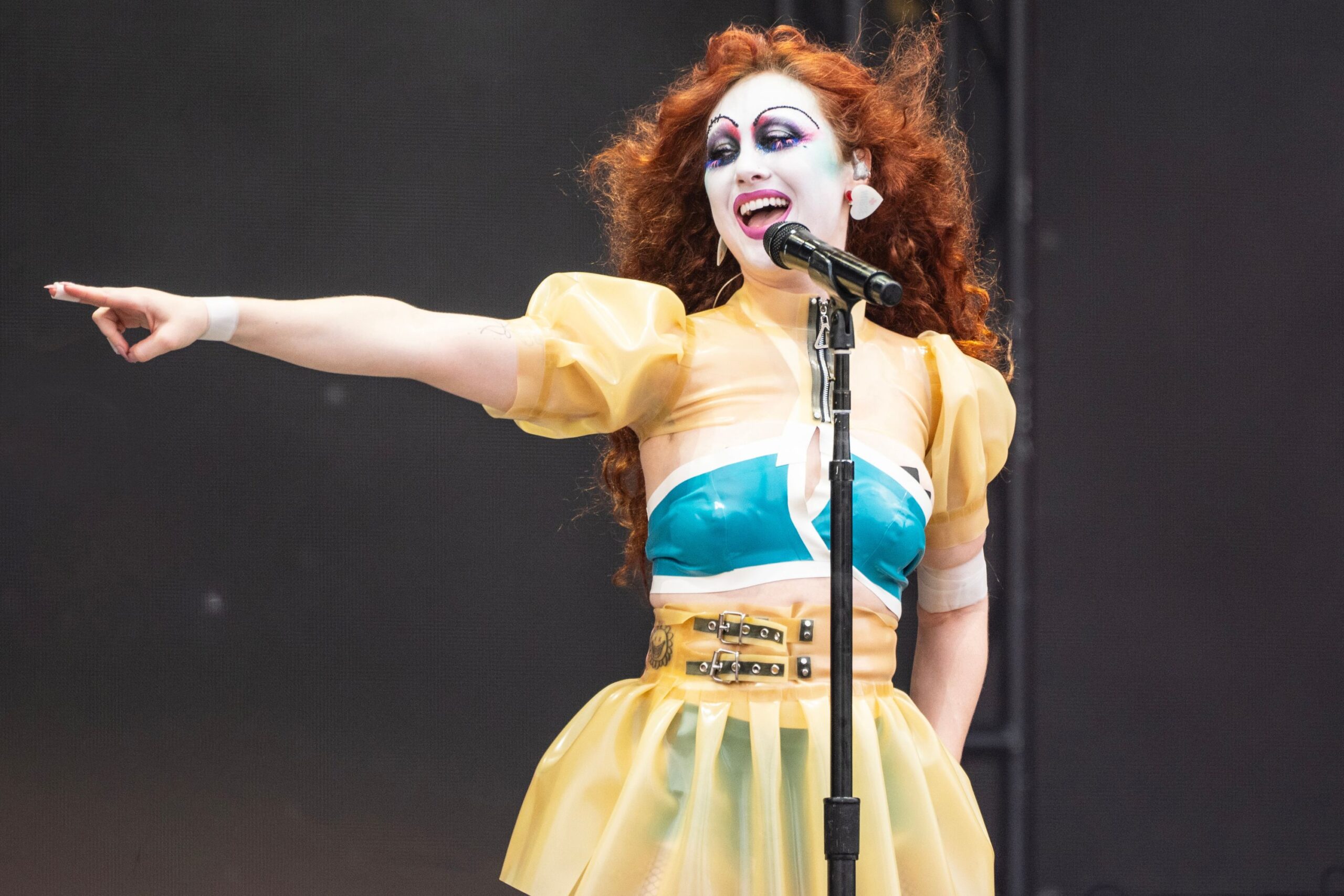 Heartbroken Chappell Roan Apologizes As She’s Forced To Cancel Shows