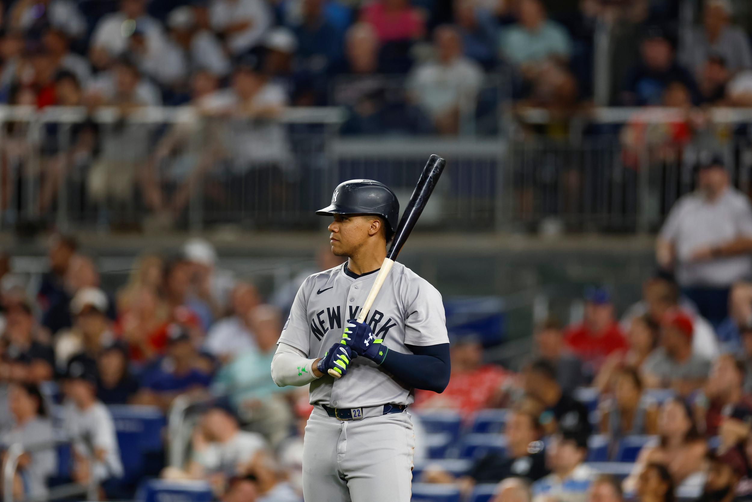 MLB Power Rankings: Yankees Fall, Surprise NL Team Skyrockets as Postseason Nears