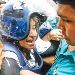 Criticism of attack on court premises