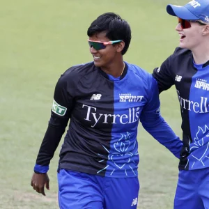 Forgetting 'enmity' at Lord's, India-England women cricketers are now friends