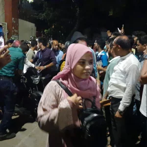 The students rescued the officers and employees of the secretariat after defeating the Ansars