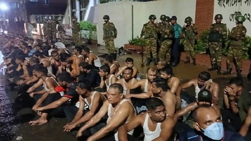 Four hundred Ansar members are in police custody