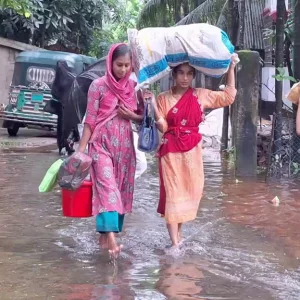 Water continues to rise in Lakshmipur, 30 thousand people in shelters