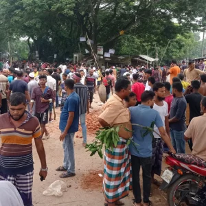 Clash of two groups of BNP in Nagarkanda, 1 killed