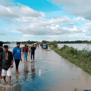 In Moulvibazar, the water of the rivers has started to decrease, 3 lakh people are suffering