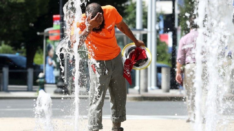 The temperature in the United Arab Emirates dropped below 50 degrees Celsius