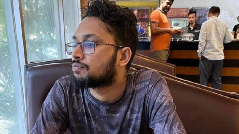 A young man was killed by a robber in Dhaka, he did not go to Australia