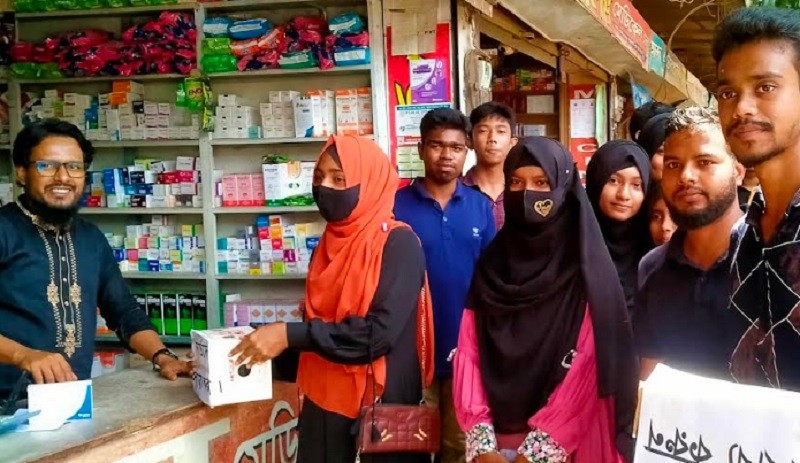 Students of Haluaghat are collecting money for flood victims