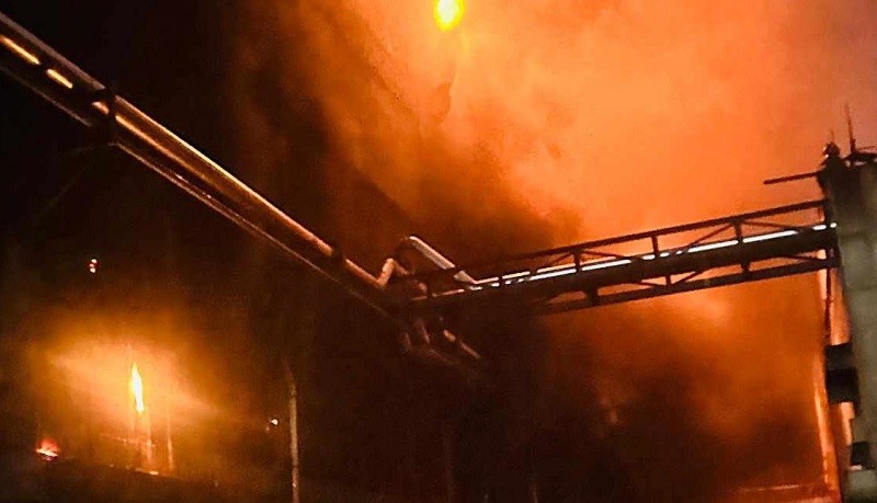Gazi tire factory fire could not be brought under control even after night efforts