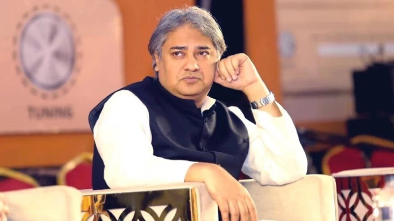 Allegation of trying to cross the border to Arafat!