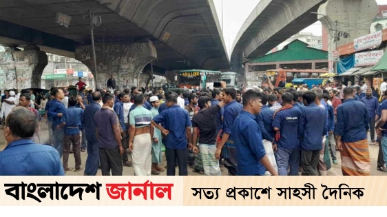 Autorickshaw drivers blocked the road in the capital and protested