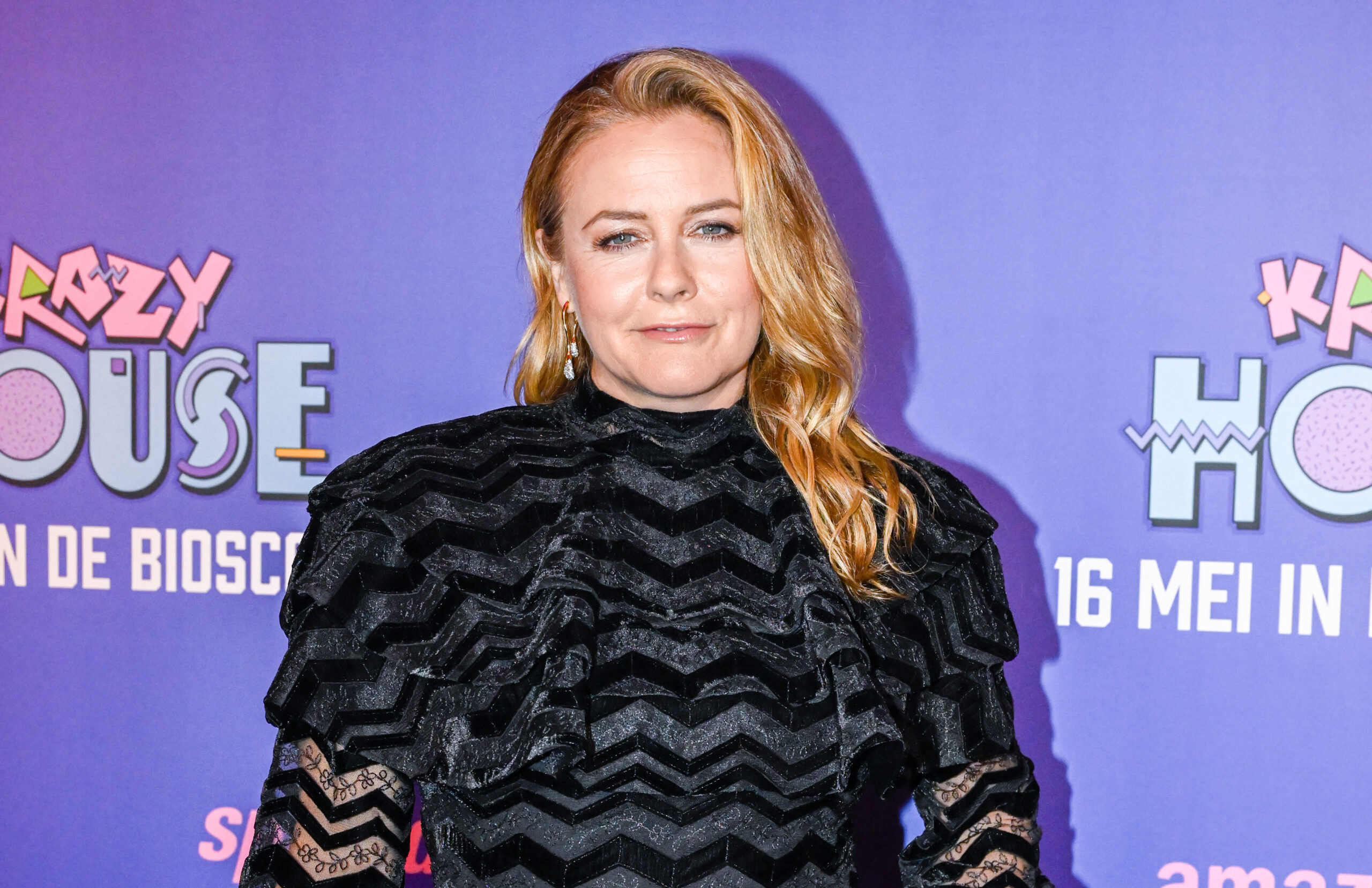 Fans React to Alicia Silverstone Eating Potentially Toxic Fruit